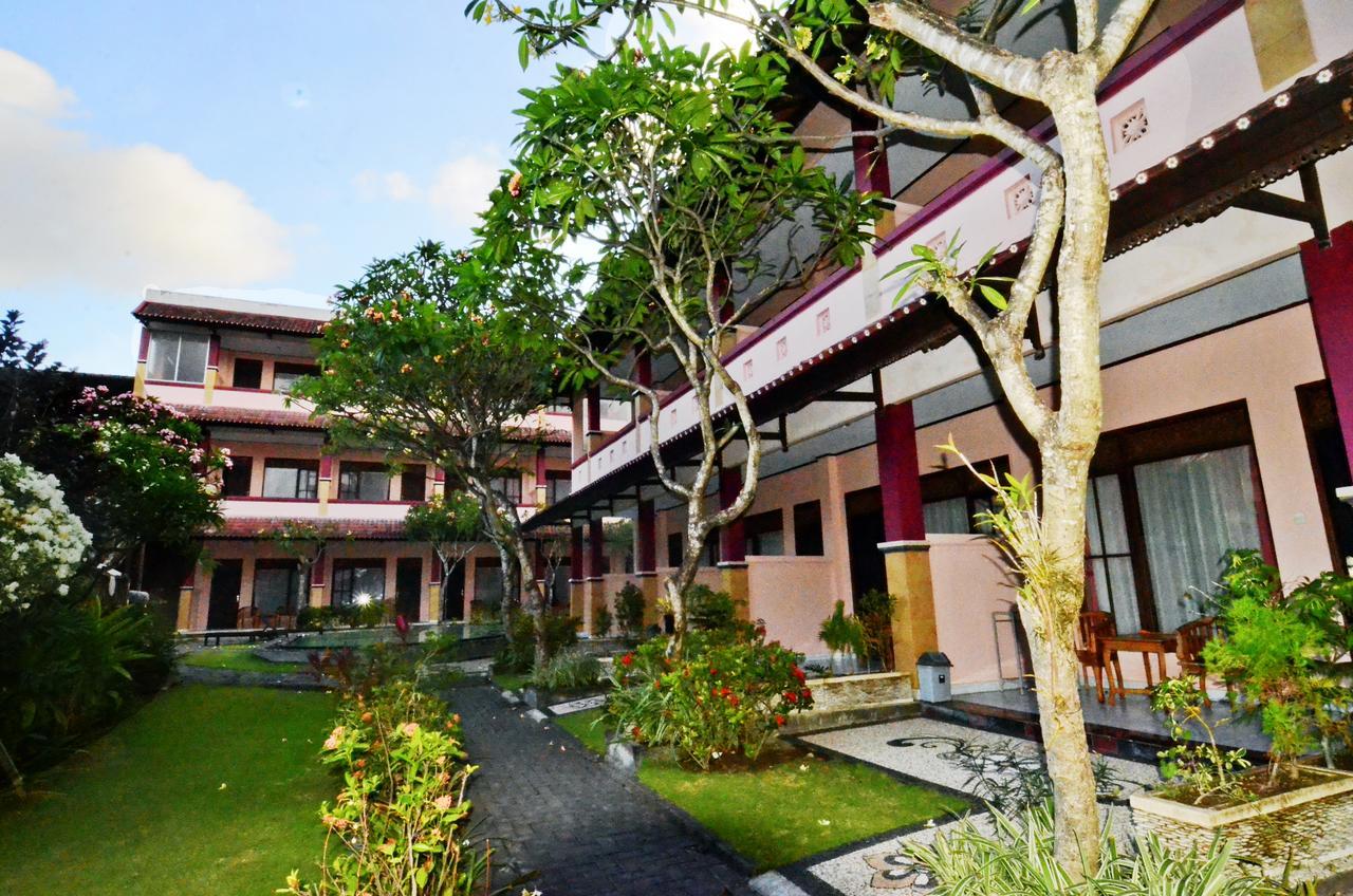 Pesona Beach Inn Kuta  Exterior photo
